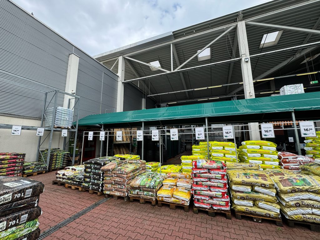 Berger Korbmarkisen Muenchen Hallbergmoos Gastromarkisen Hagebaumarkt2